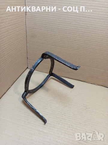 Соц Стар Ръчно Кован Малък Саджек Пиростия За Огнище 0.900кг. НОМЕР 1609., снимка 4 - Антикварни и старинни предмети - 53892193