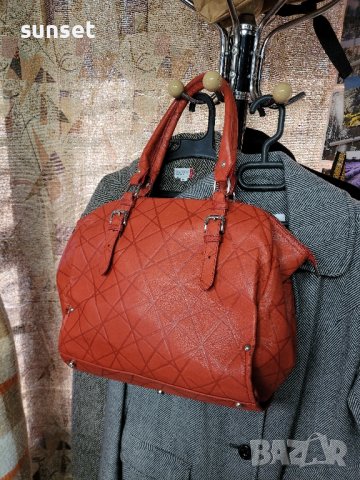 BASLER естествена кожа, голяма червена чанта, снимка 14 - Чанти - 44178550