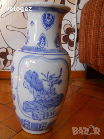 Колекционерски порцеланови вази, снимка 5 - Антикварни и старинни предмети - 49413047