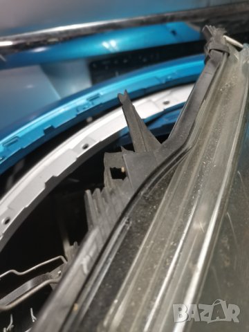 Ляв фар за Рено Меган 2010 г, снимка 4 - Части - 35381613