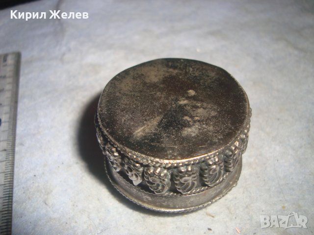 СТАРА ОРИЕНТАЛСКА ОРНАМЕНТИРАНА КУТИЙКА с ВЕНЕЦИАНСКО ЦВЕТНО СТЪКЛО И ПЛЮШ ОТВЪТРЕ за БИЖУТА 77811, снимка 10 - Антикварни и старинни предмети - 38138896