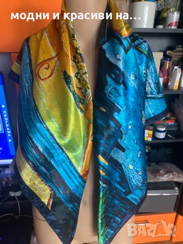 Шал с репродукция на картина на Ван Гог (Café Terrace at Night), снимка 3 - Шалове - 52198487