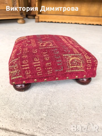 Барокова Табуретка за крака , снимка 1