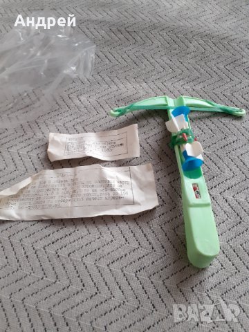 Стара играчка арбалет, снимка 2 - Други ценни предмети - 31193876