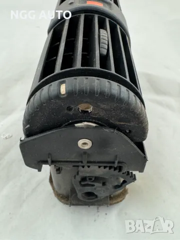 Средни духалки с бутон за аварийни за Опел Астра Г, Opel Astra G, снимка 3 - Части - 49767737