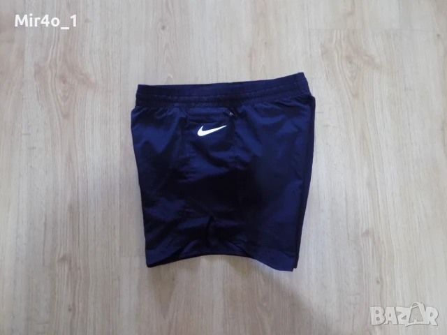 къси панталони nike running шорти гащета клин фитнес спорт крос дамски оригинални XS, снимка 3 - Спортни екипи - 51415625