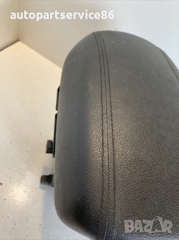 Подлакътник преден черен за KIA Sportage (2011) 84680-3W910, снимка 2 - Части - 53380718