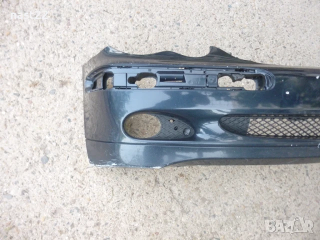 Предна броня за Мерцедес C-класа W 203 седан, снимка 4 - Части - 50505207