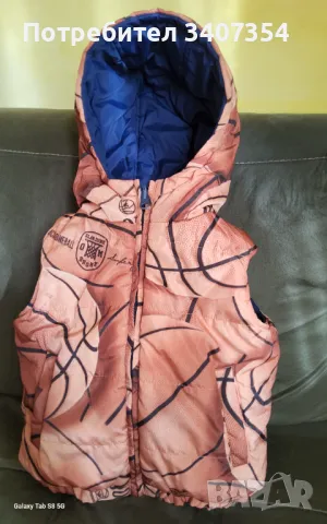 Двулицева грейка, снимка 2 - Детски якета и елеци - 47587105