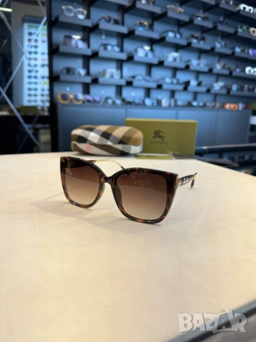 очила с черен обикновен калъф и ув защита  burberry chanel, снимка 17 - Слънчеви и диоптрични очила - 50741862