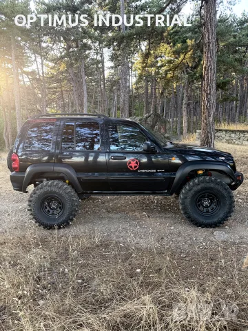Jeep Cherokee KJ// OFF ROAD// TOP , снимка 3 - Автомобили и джипове - 54092882