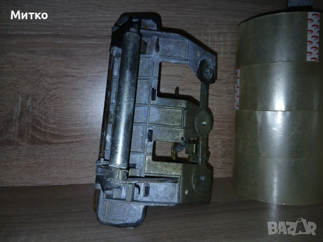 Дръжка за багажника за Audi 80 B4 Avant. , снимка 4 - Части - 54073810