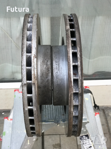 предни спирачни дискове TEXTAR Мерцедес / Mercedes-benzz, снимка 13 - Части - 44819816