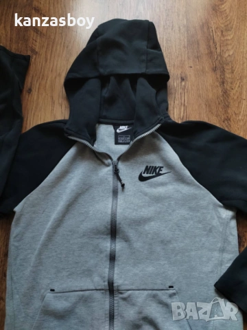 Nike Hoodie Tech Fleece Essentials FZ - страхотно юношеско горнище 147-158см., снимка 2 - Детски анцузи и суичери - 53155676