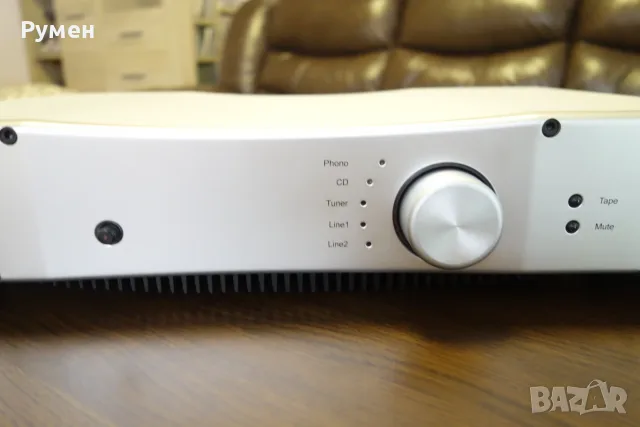 Rega Mira 3 - английски усилвател, снимка 3 - Ресийвъри, усилватели, смесителни пултове - 55499851