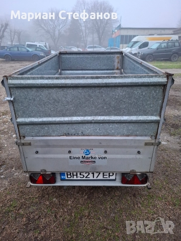 Туристическо ремарке.