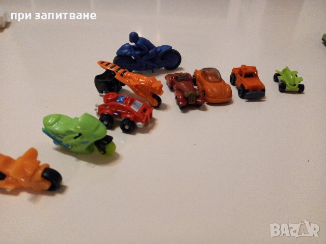 Малки колички, 9 играчки киндер и 8 китайски, снимка 3 - Колекции - 35523635