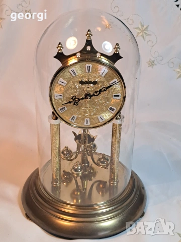 немски настолен часовник Hermle със стъклен похлупак 