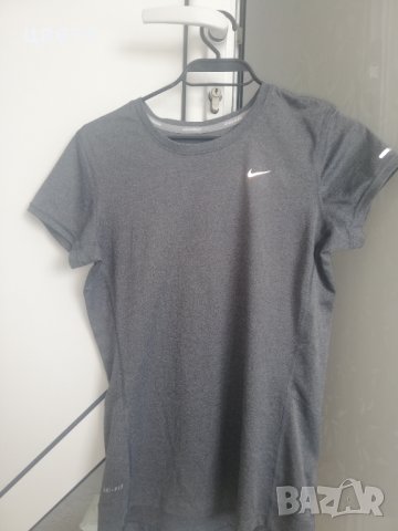 Дамска тениска найк сива, снимка 4 - Тениски - 39827948