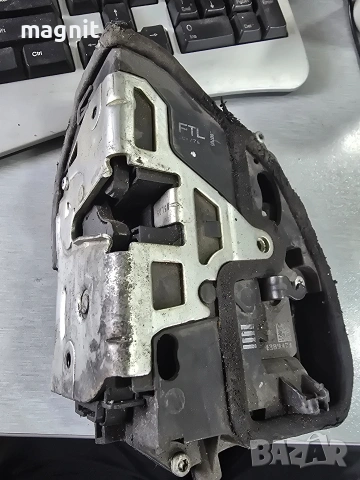 4389471 предна лява брава за Бмв е90 BMW E90 91