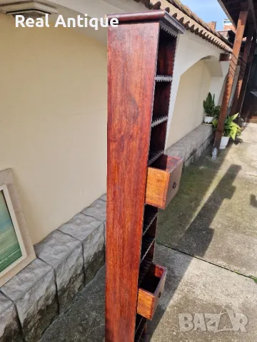 Страхотен висок антикварен дървен шкаф за дискове , снимка 8 - Антикварни и старинни предмети - 48530927