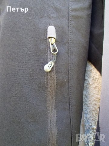 Продавам ново пролетноесенно/ лятно разтегливо бързосъхнещо яке Montura, снимка 3 - Якета - 30049678