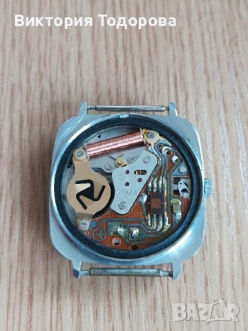 Мъжки часовник Ракета кварц СССР , снимка 5 - Антикварни и старинни предмети - 39630850