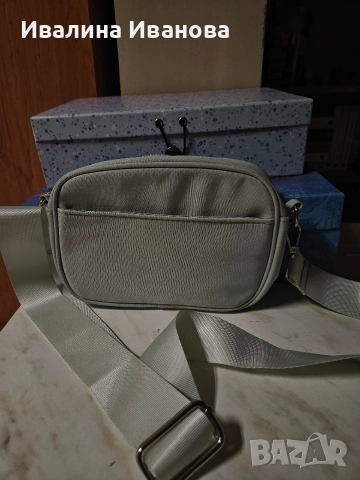 Дамски чанти, снимка 9 - Чанти - 52684887