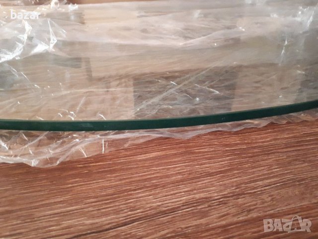 Стъклен плот , снимка 2 - Етажерки - 37087316