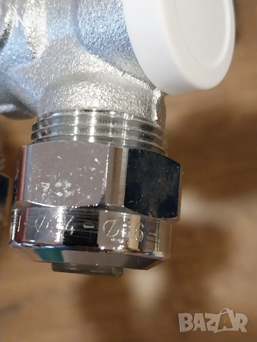 Кран с термоглава на CALEFFI долно подаване и връщане., снимка 7 - Други машини и части - 53007386