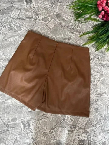 кожена пола панталон , снимка 3 - Къси панталони и бермуди - 50949350