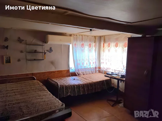 Двуетажна къща в с. Млекарево, снимка 15 - Къщи - 56080382
