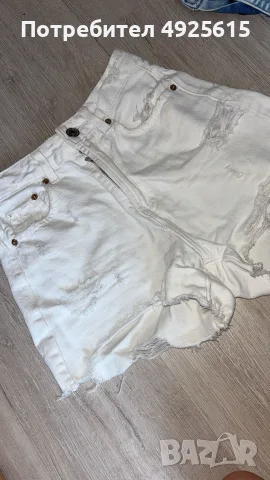 Бели къси гащи Stradivarius