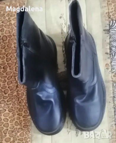 Боти с цип  от естествена кожа 