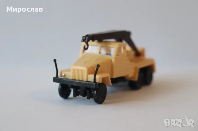 IGRA?? H0 1/87 PRAGA TATRA КАМИОН КРАН МОДЕЛ КОЛИЧКА ИГРАЧКА, снимка 2 - Колекции - 49242558