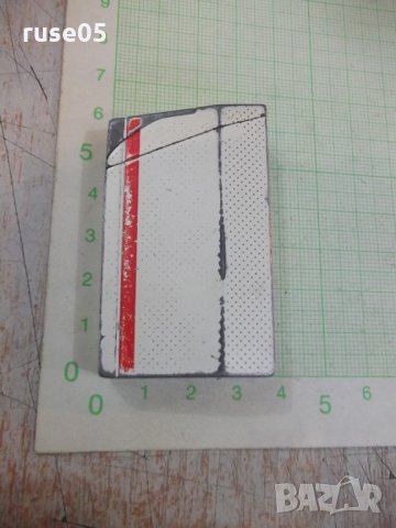 Запалка "Marlboro" пиезокристална с мек пламък работеща, снимка 2 - Други ценни предмети - 29635454