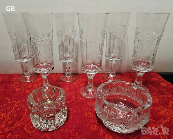 Кристални чаши за шампанско + пепелник + свещник