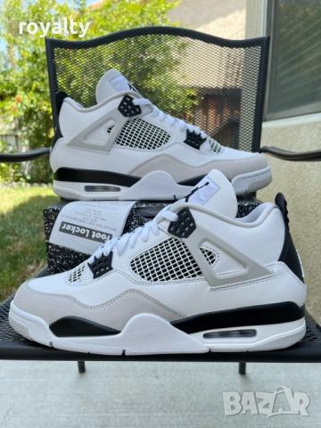 Air Jordan 4 White/Black Кецове 36-46 Номер , снимка 2 - Маратонки - 53308052