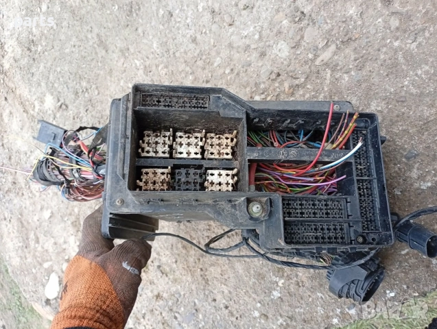 Бушонна Кутия БМВ 3 E36 1.6 Бензин , снимка 4 - Части - 54064117