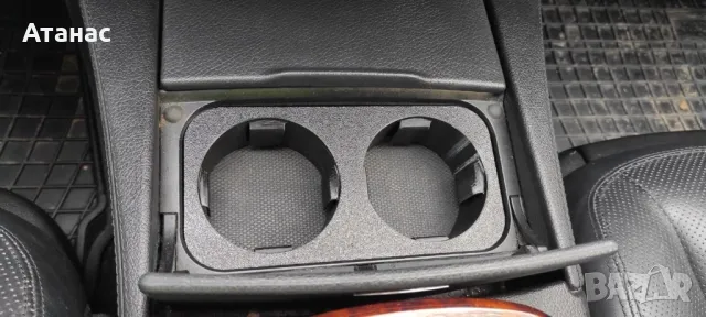 Поставка за чаши за Mercedes W221 S-class, снимка 2 - Аксесоари и консумативи - 48510474
