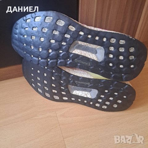Оригинални Дамски маратонки adidas ultra boost номер 38, снимка 5 - Маратонки - 44238602
