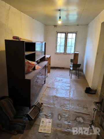 Продавам здрава двуетажна тухлена къща в село Дянково, снимка 8 - Къщи - 52822497