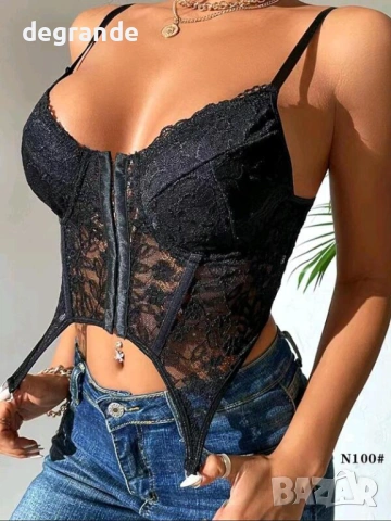 Черно дантелено бюстие корсет