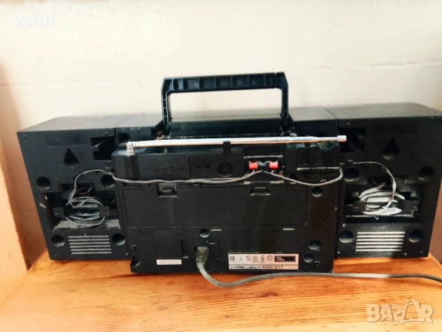 Радио касетофон SHARP GF-320H(BK), снимка 5 - Радиокасетофони, транзистори - 53876145