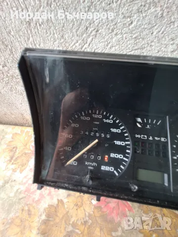 VW Golf & Jetta Mk2 1Буксов скоростомер (километражно табло), снимка 2 - Части - 56059146