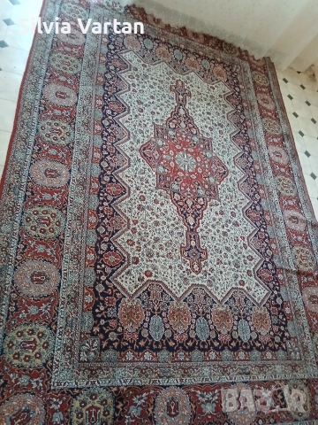 Персийски килим, снимка 13 - Килими - 52323988