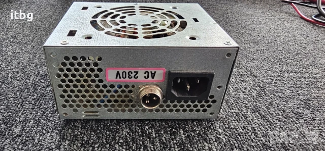 Продавам захранване 14,8V & 13,6V 2A DC, снимка 2 - Други - 50470185