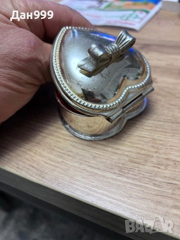 Уникално красива , посребрена кутийка за бижута, снимка 4 - Антикварни и старинни предмети - 52404398