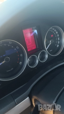 🚗 Volkswagen Golf 5 – 1.6 бензин 115 к.с. НОВ ВНОС , снимка 9 - Автомобили и джипове - 51746944