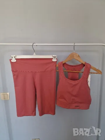 Страхотен дамски сет OYSHO размер XL /L , нов , снимка 3 - Спортни екипи - 49580229